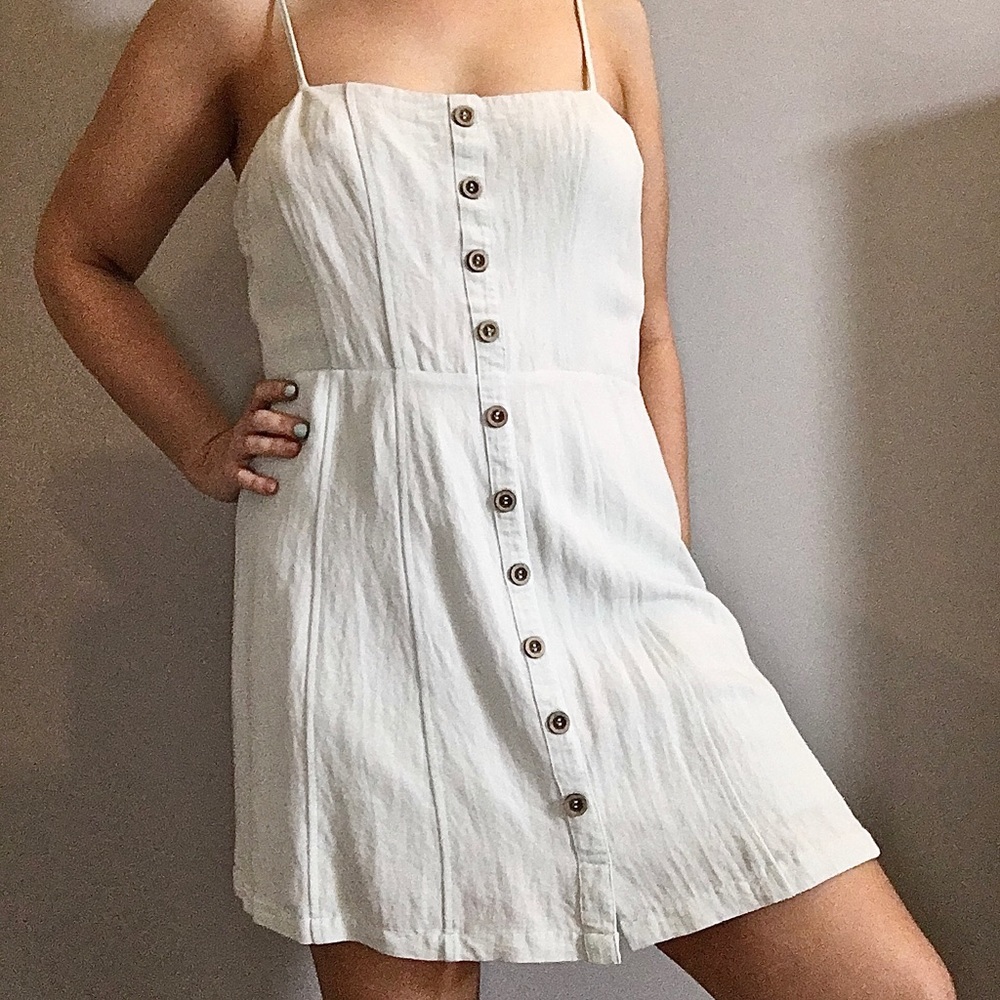 Summer dress with adjustable straps